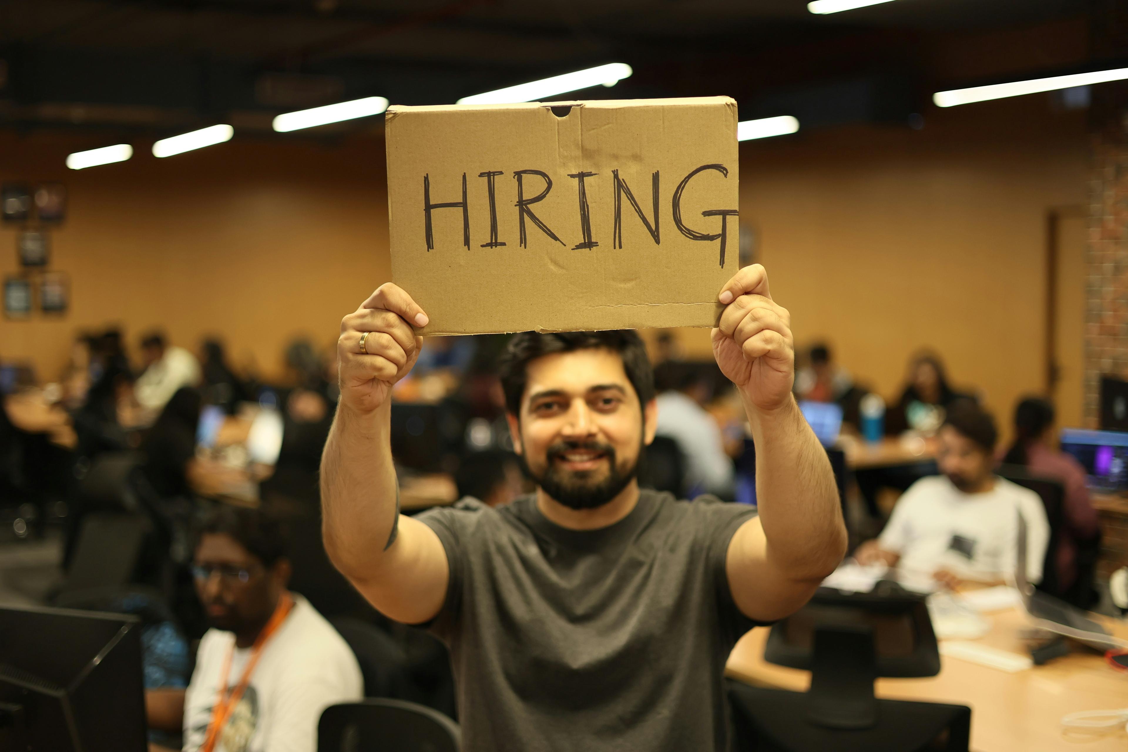 Tech Jobs in 2025: Will the U.S. Tech Job Market Bounce Back as AI Takes Hold?